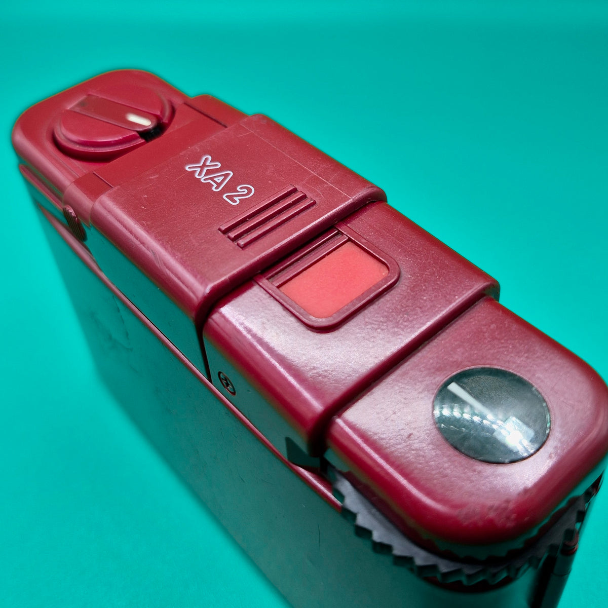 Olympus XA 2 (red)